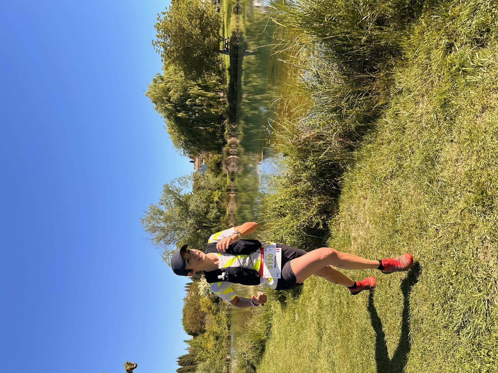 Mathilde Baudelocq en course sur le Trail des Coteaux